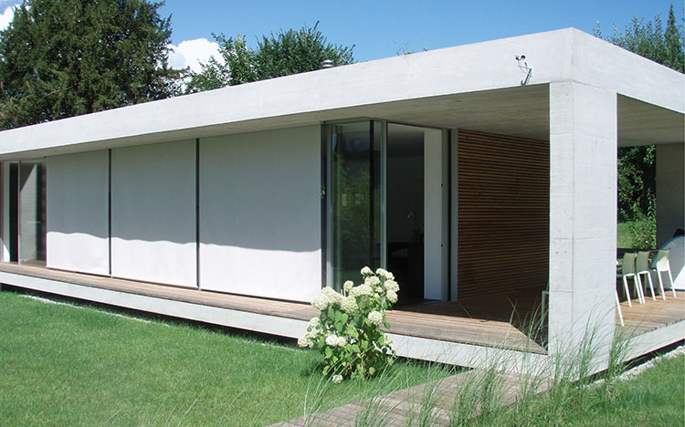 //www.barbeystores.ch/wp-content/uploads/2020/05/Senkrechtmarkisen-UNIVERSAL-US3510-STOBAG.jpg